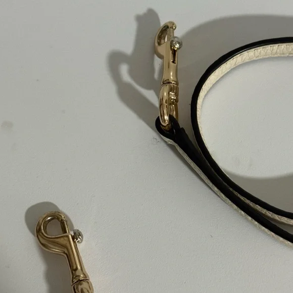 COACH Chalk Double Zip Lyla Purse/Wristlet Set with Bear Charm - Picture 14 of 16